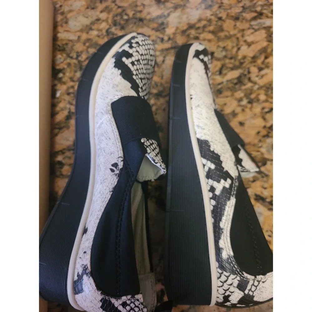 BareTraps good used